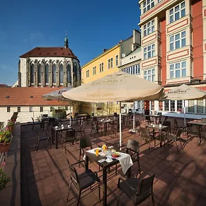 Ea Julis **** Prag
